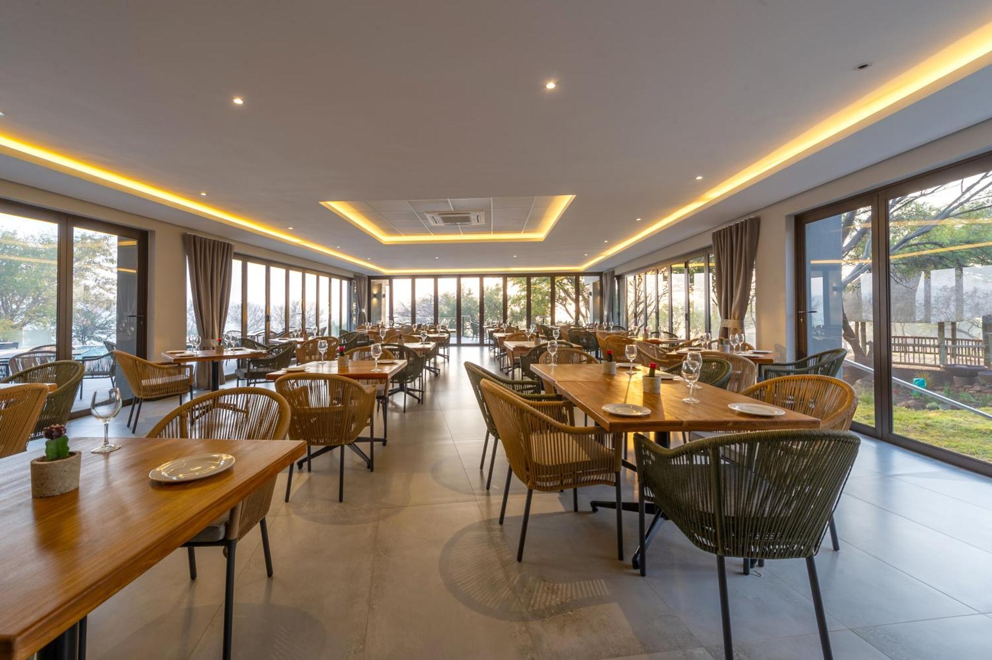 La Joya Lodge Conference Centre And Spa Pelindaba Экстерьер фото
